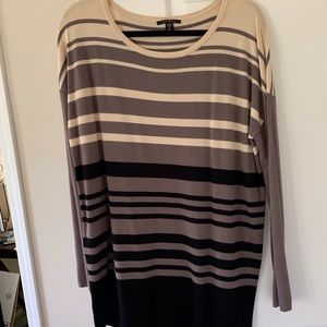 Cyrus Tunic sweater EUC